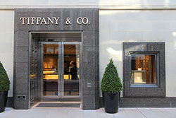 Tiffany & Co. Makes a Play for Male Consumers