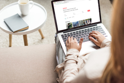 Airbnb Introduces New Online Experiences Platform