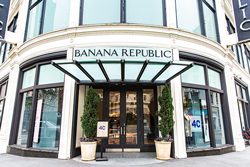 Banana Republic Launches Premium Loyalty Program