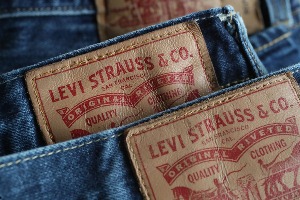 Loyalty360 Reads: December 23 | Levi’s Says Algorithms Boost Revenue; Ascott Limited Launches Loyalty Program; and More