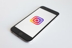 Instagram Introduces Checkout Feature to Enhance Impulse Shopping