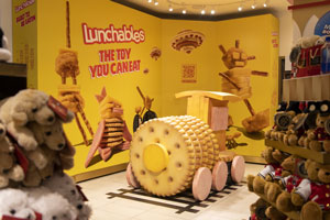 Loyalty360 Reads: September 7 | Lunchables Takes Over FAO Schwarz; Cinnamon Toast Crunch Giving Away 2M Cereal Boxes; and More