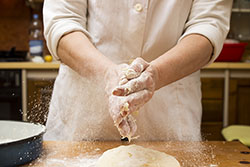 LG and BuzzFeed Introduce a Subscription Service for Bakers