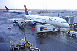 Delta Airlines Launches New Pay-for-Space Service for Overhead Cabins