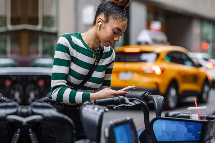 Revolutionizing Travel Experiences: Gen Z and Millennials Embrace Loyalty Programs