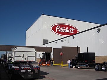 Peterbilt Preferred Loyalty Program Celebrates 10th Anniversary