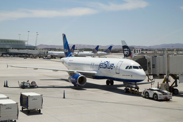 JetBlue Takes CX Coast-to-Coast with Mint™ In-flight Service