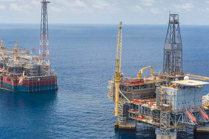 Loyalty360 Reads: October 12 | ExxonMobil to Build Plastic Recycling Facility; Bakkt Partners with Google; and More