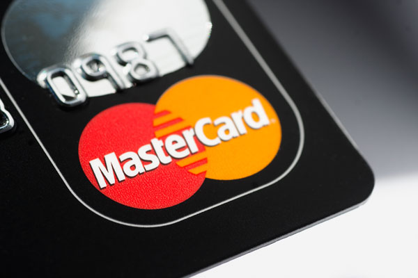 MasterCard Engages SNL Fans With New Credit Card