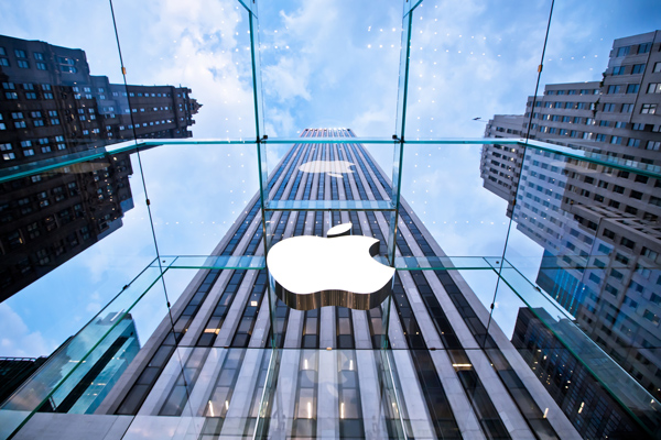 Apple Top Brand for Consumers in Loyalty Survey