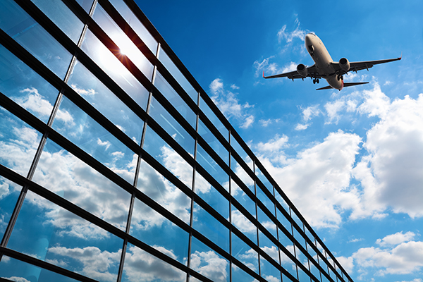 How AI and Data Management Help Airlines Improve the Customer Experience 