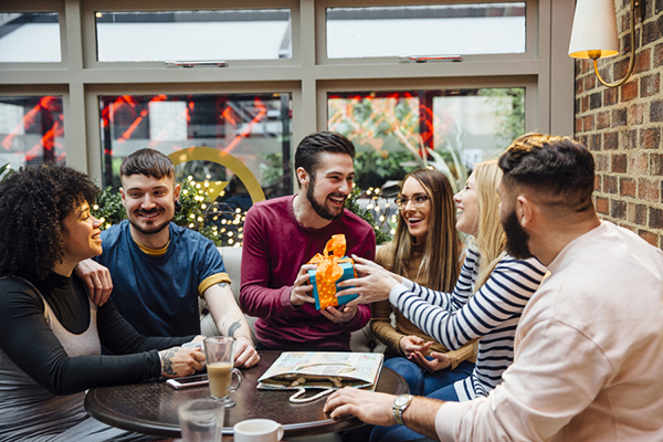 Simply Chocolate Encourages Social Customer Engagement at 1-800-Flowers