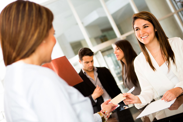 Clairvoyant Loyalty: Predicting Customer Loyalty Based on Holistic Hotel Data
