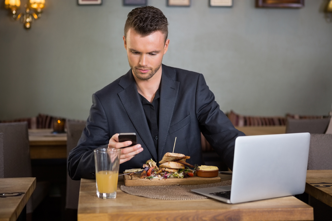 Customers Want to Incorporate Smartphone Technology with Dining Experiences