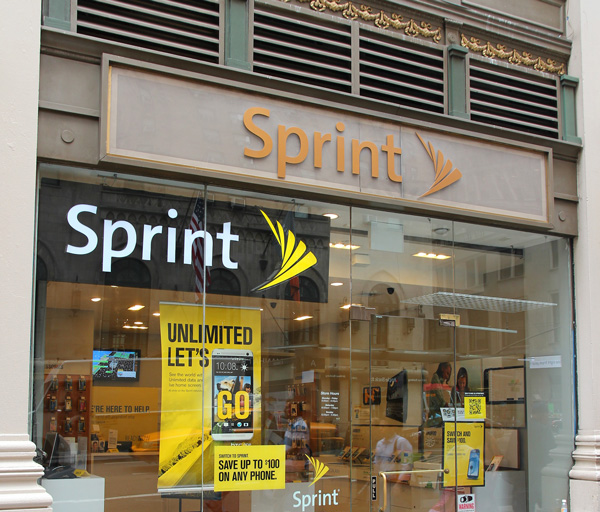 Sprint Dashes Toward Winning Back Customers